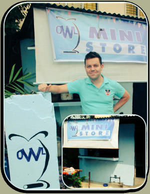 Eerste OWL Mini Store Manila